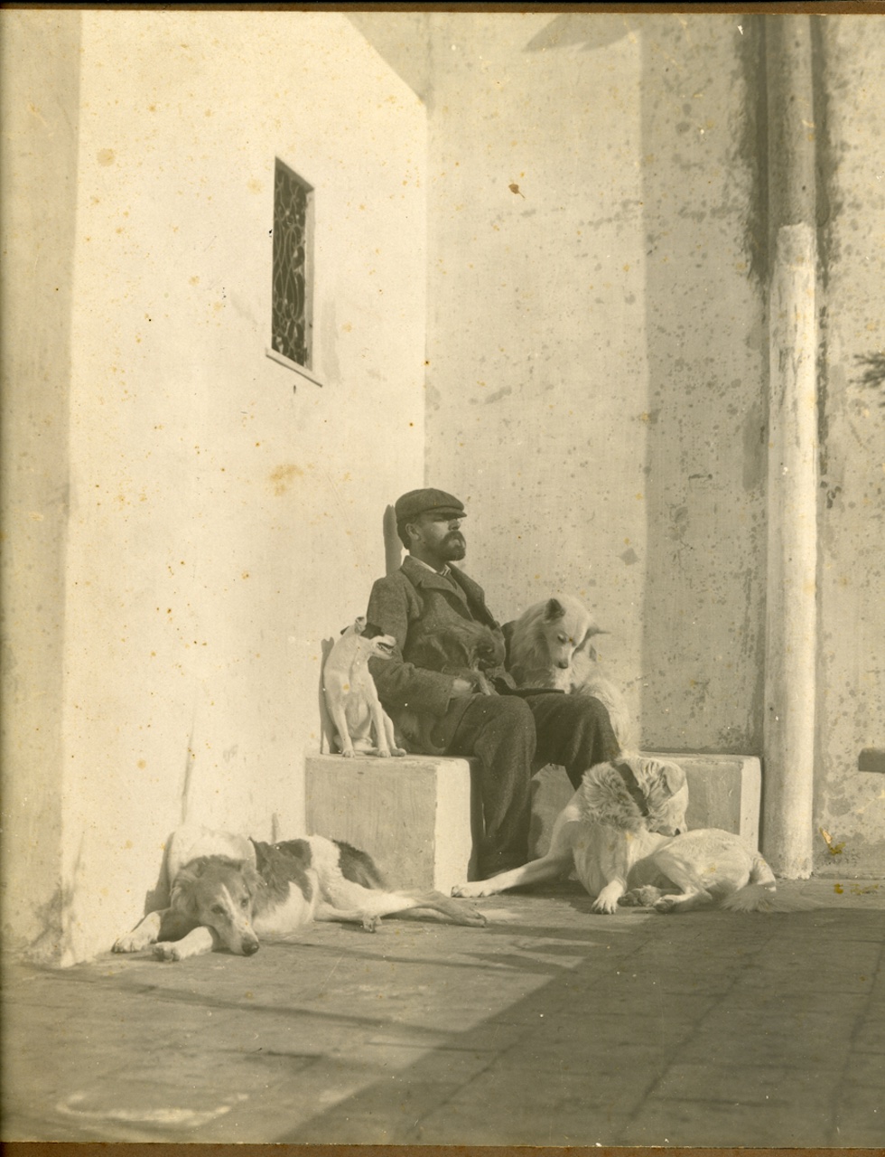 Munthe and his beloved dogs