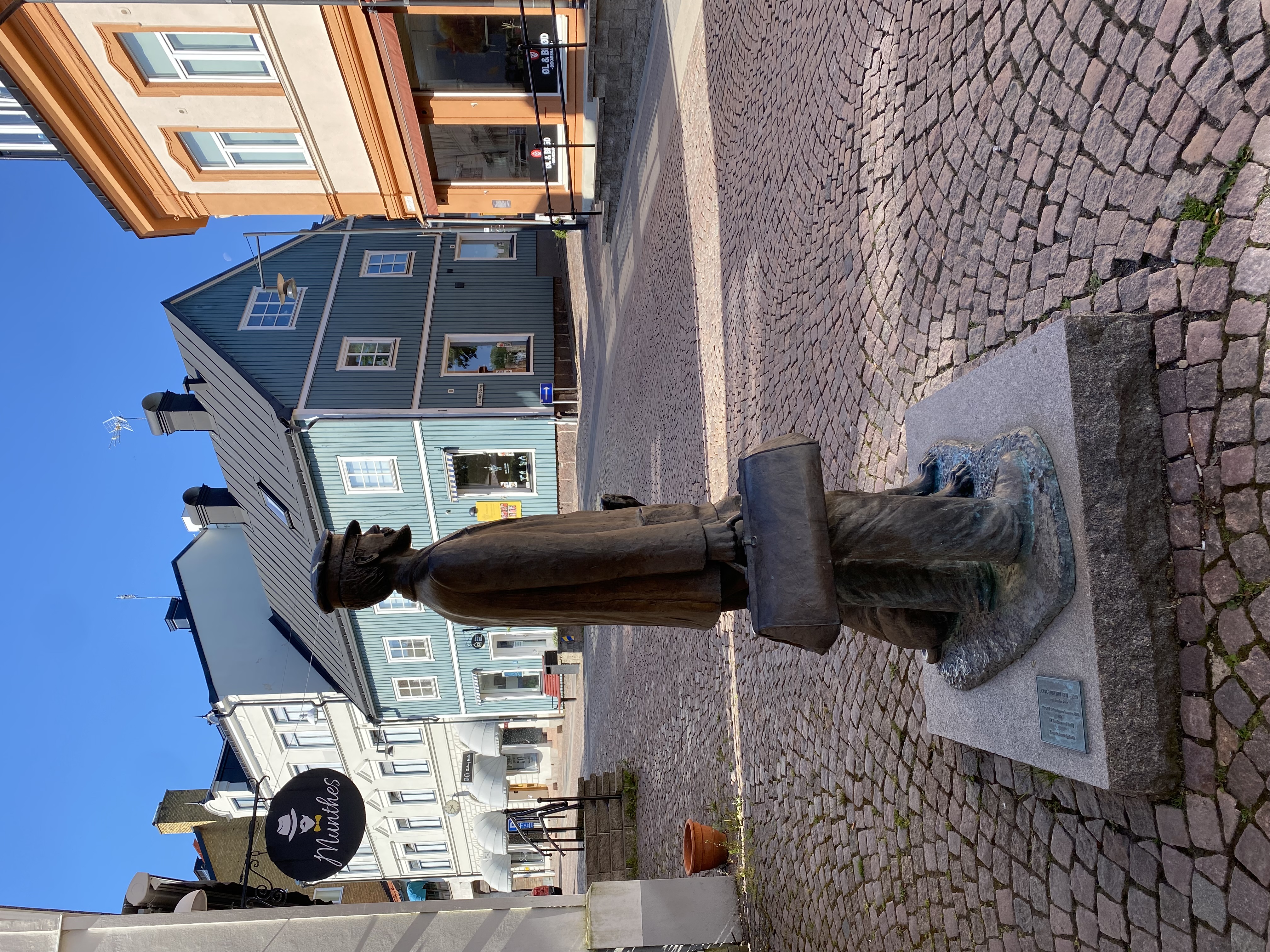 The sculpture in Oskarshamn.